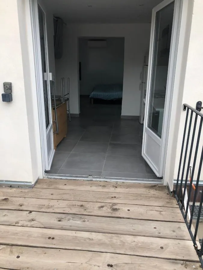 Holiday home Studio Avec Piscine Orgon France